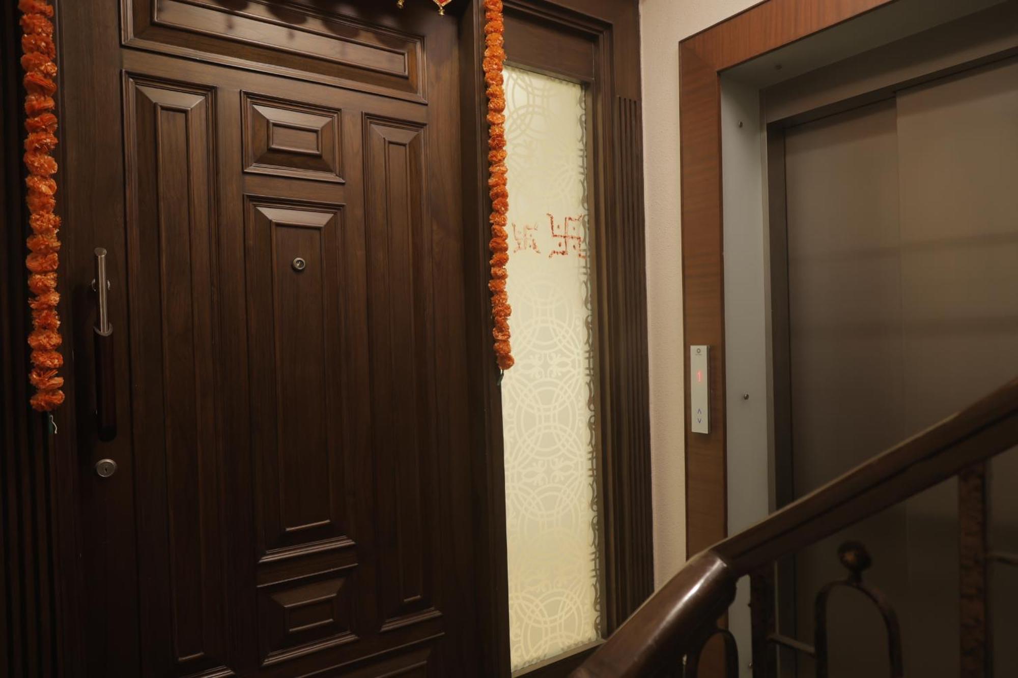 Bed and Breakfast Under My Roof Superio Nueva Delhi Exterior foto
