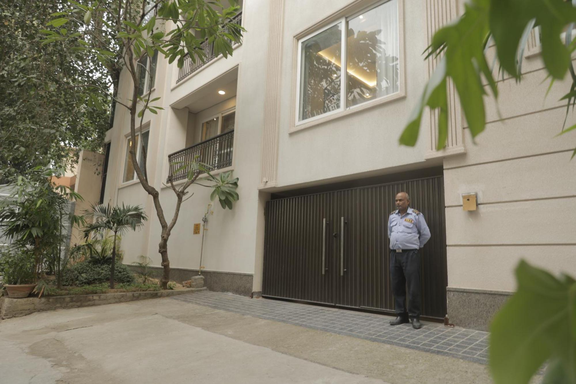 Bed and Breakfast Under My Roof Superio Nueva Delhi Exterior foto
