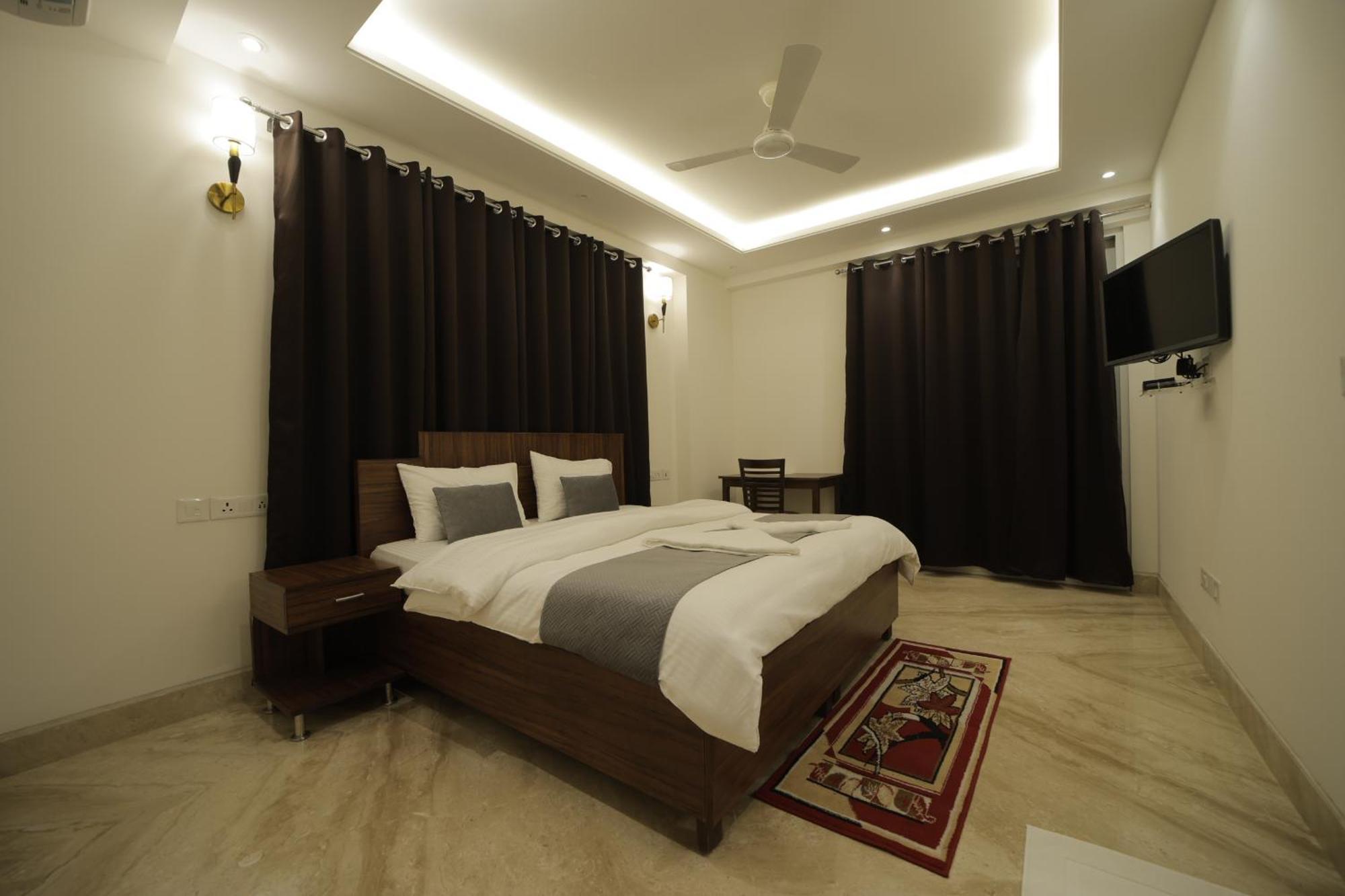 Bed and Breakfast Under My Roof Superio Nueva Delhi Exterior foto