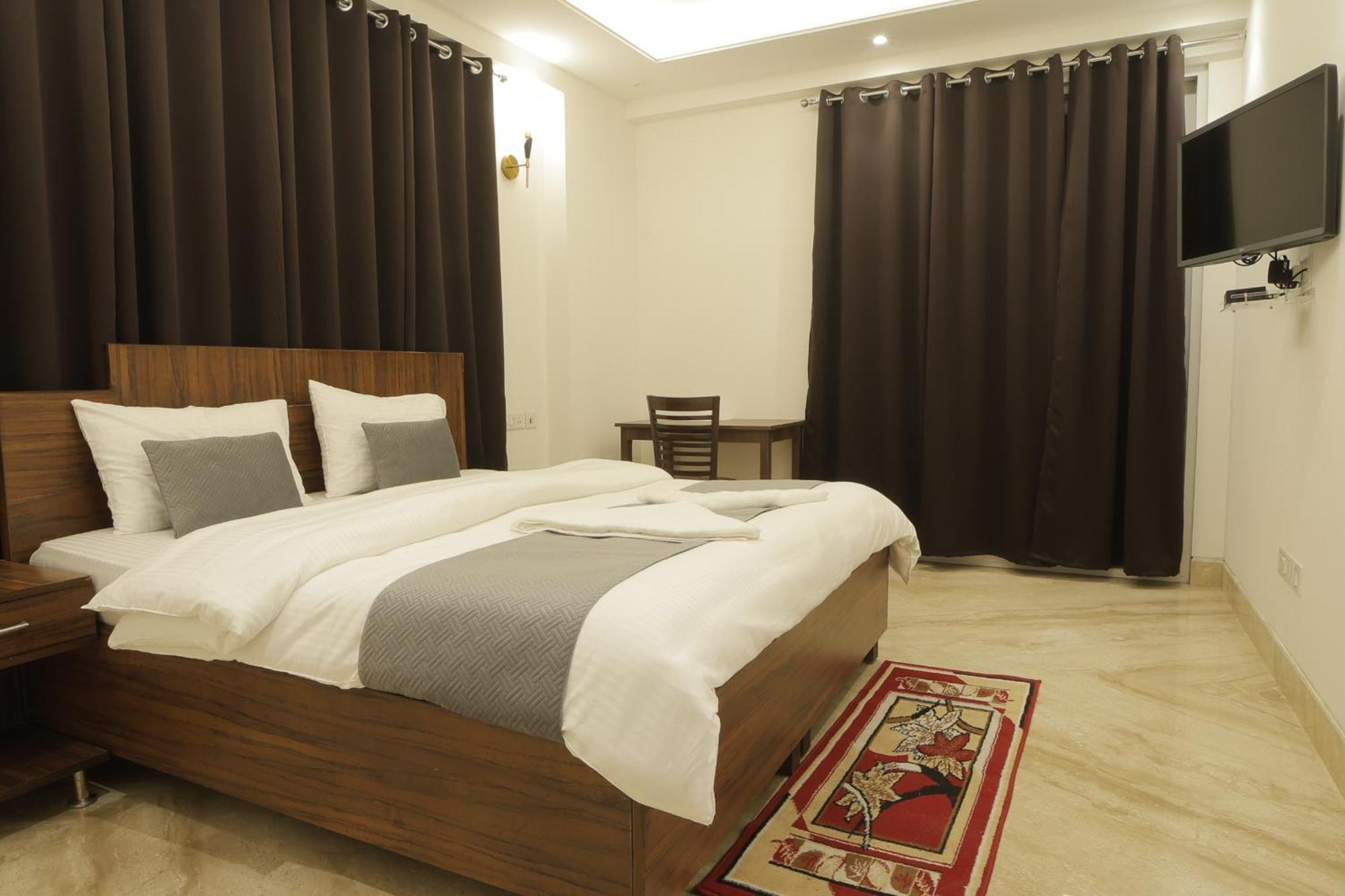 Bed and Breakfast Under My Roof Superio Nueva Delhi Exterior foto