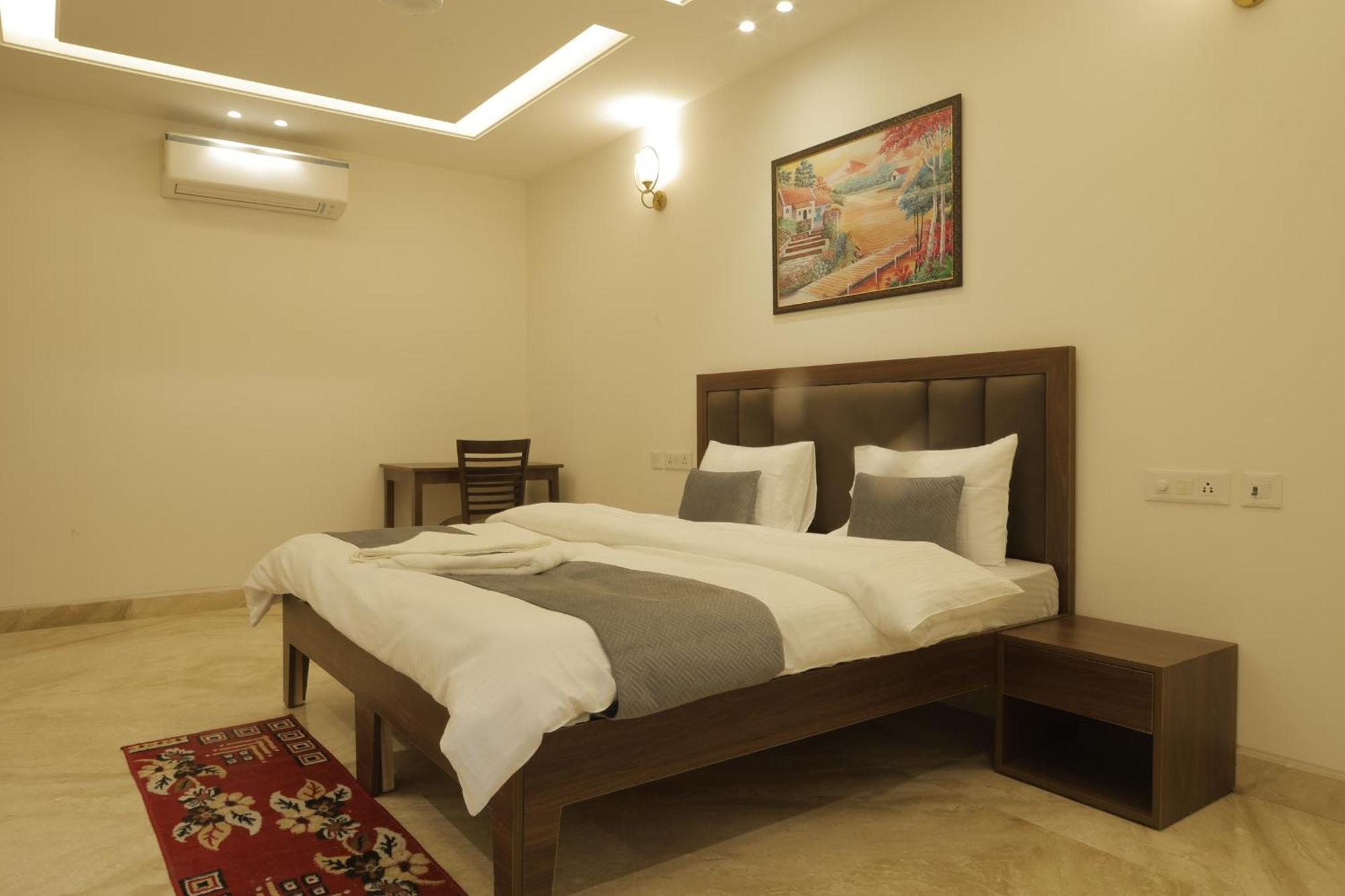 Bed and Breakfast Under My Roof Superio Nueva Delhi Exterior foto