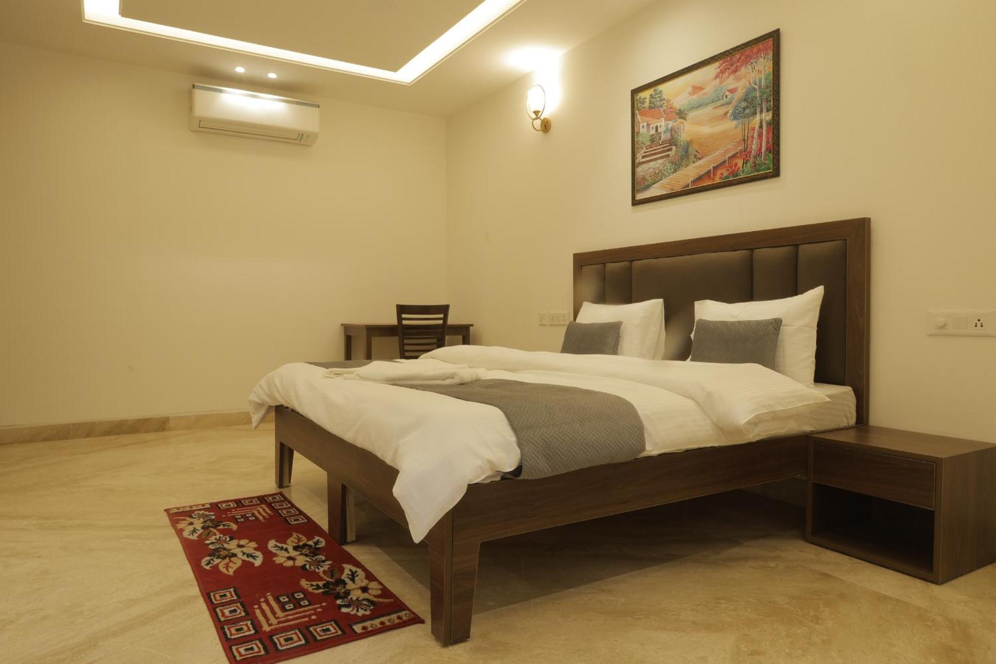 Bed and Breakfast Under My Roof Superio Nueva Delhi Exterior foto